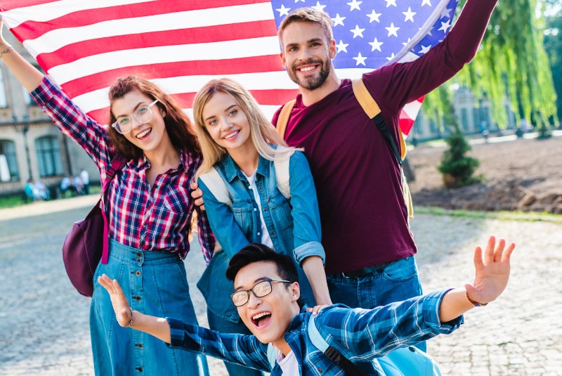 Du học chuyển diện cũng là một cách định cư Mỹ được nhiều du học sinh lựa chọn 